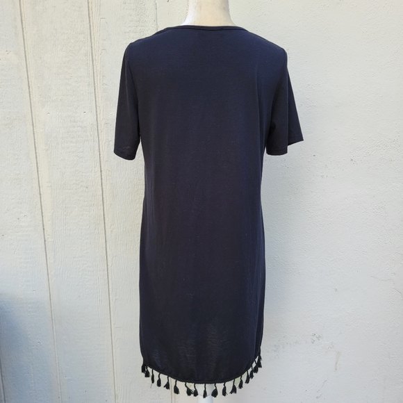 shein tassel bottom black tshirt dress with pockets size med. - Picture 3 of 4